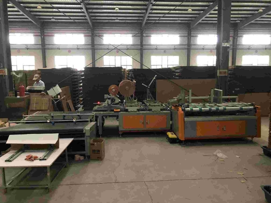 380V kartondoos die tot Machine 60m/min maken Automatische het Kleven Machine voor Golfdozen